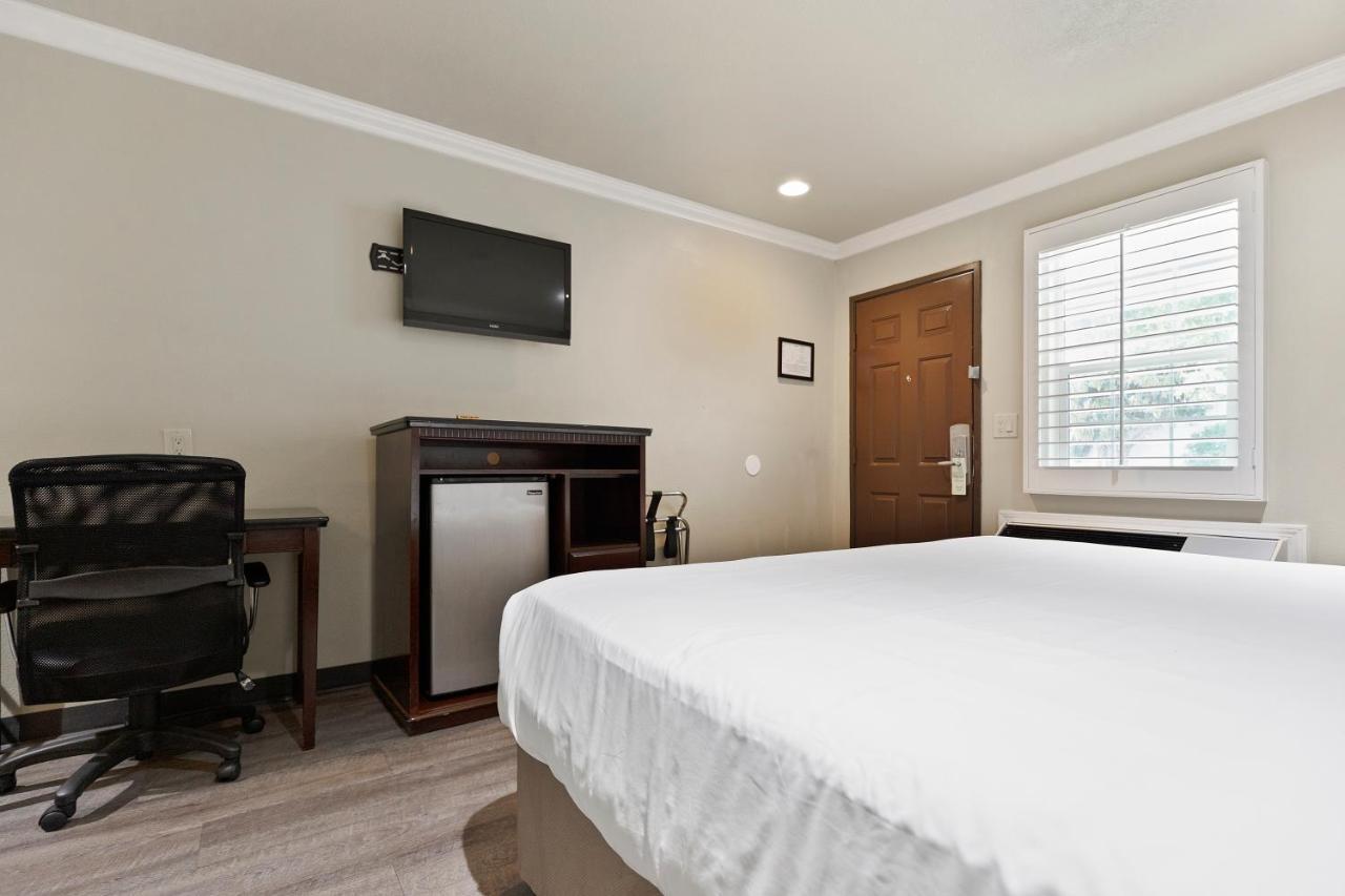 Le Blanc Inn&Suites El Monte Eksteriør bilde